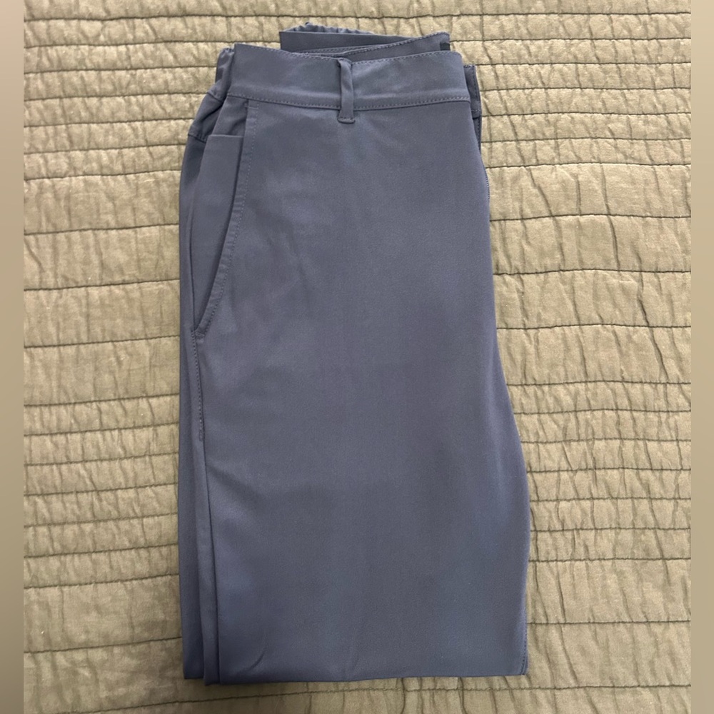 Men’s Cuts Clothing Jogger. Size - Large